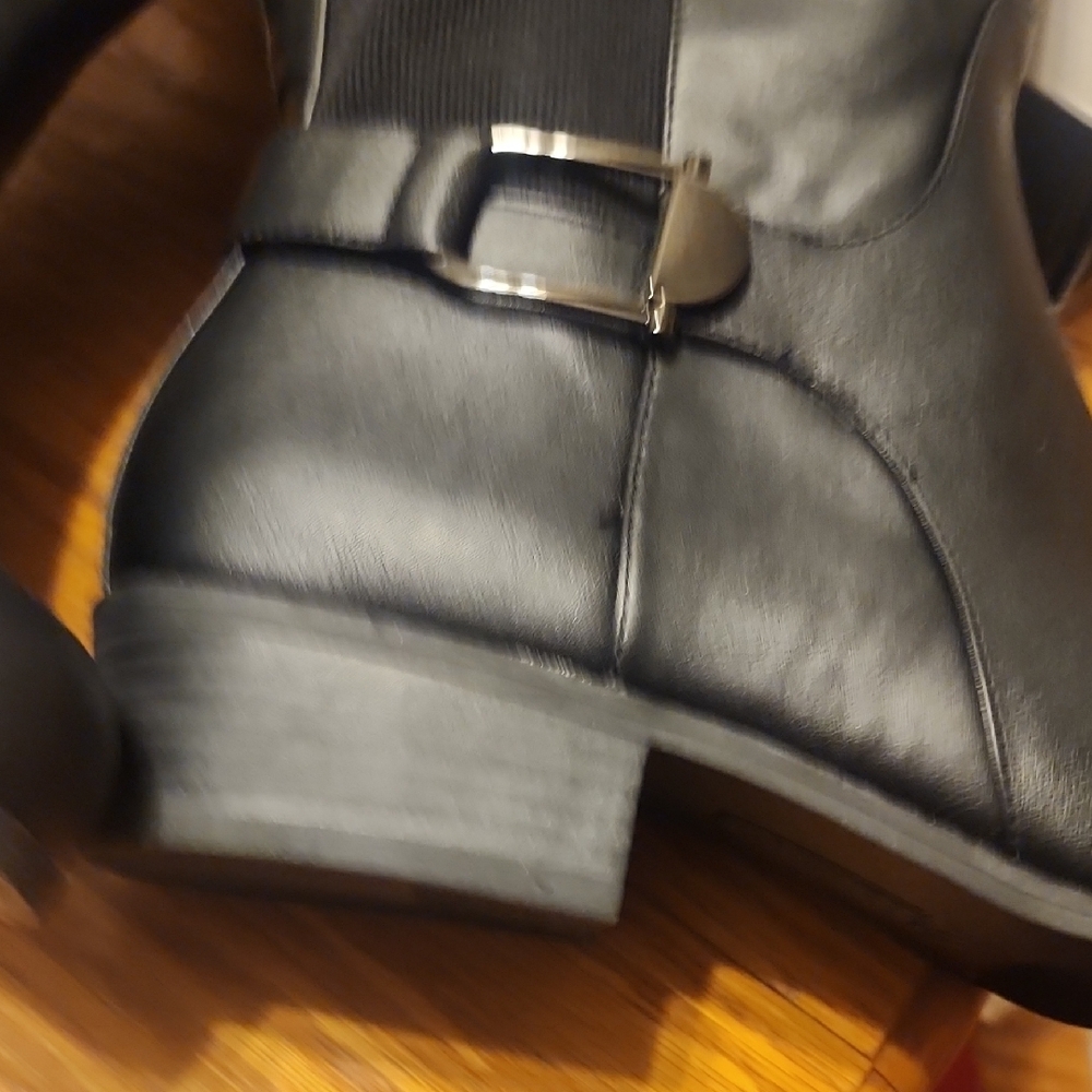 Alfani Elegant Black Ankle Boots - Picture 9 of 9